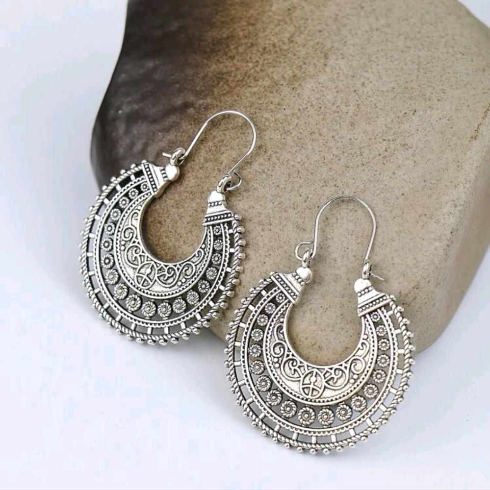 3 for $35/Geometric Hollow Out Dangle Earrings Vintage Jewelry - Picture 1 of 3